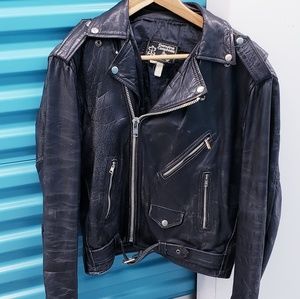 VINTAGE BLACK LEATHER MEN'S SIZE 42 BIKERS JACKET